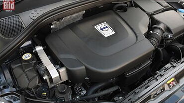 Discontinued Volvo XC60 2013 Engine Bay