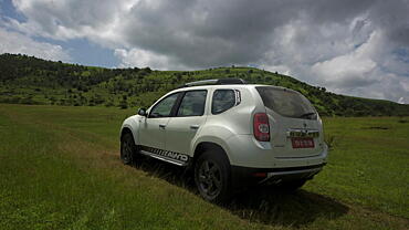 Discontinued Renault Duster 2012 Left Rear Three Quarter