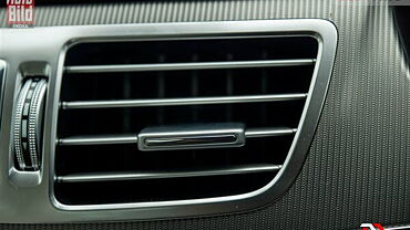 Discontinued Mercedes-Benz E-Class 2013 AC Vents