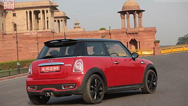 MINI Cooper S [2014-2015] Left Rear Three Quarter