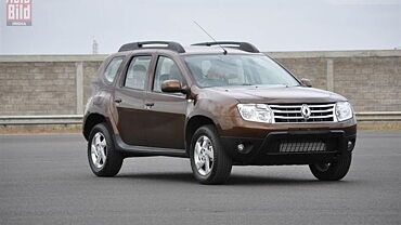 Discontinued Renault Duster 2012 Left Front Three Quarter