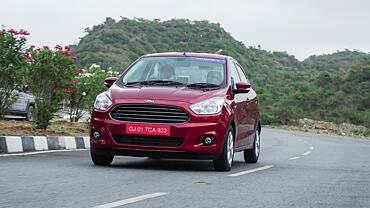 Ford Aspire [2015-2018] Driving