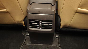 Discontinued Hyundai Elantra 2012 Interior