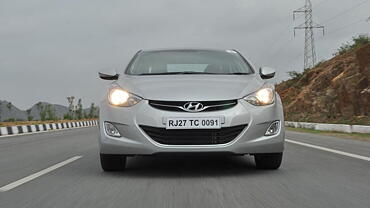 Discontinued Hyundai Elantra 2012 Driving