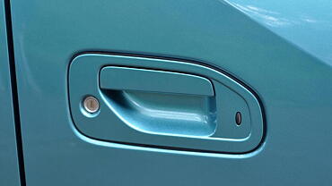 Nissan Evalia [2012-2014] Door Handles