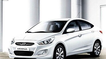Discontinued Hyundai Verna 2011 Left Front Three Quarter