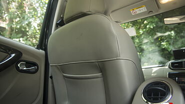 Nissan Terrano [2013-2017] Interior