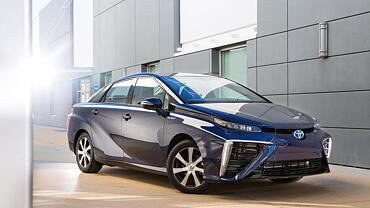 Range deals toyota mirai