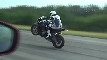 Losing a drag race like a boss