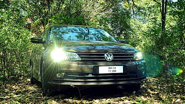 Volkswagen Jetta Front View
