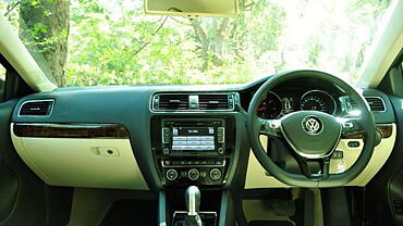 Volkswagen Jetta Dashboard