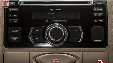 Toyota Etios Liva [2013-2014] Interior