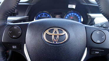 Toyota corolla 2017 on sale steering wheel size