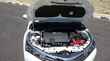 Discontinued Toyota Corolla Altis 2014 Engine Bay