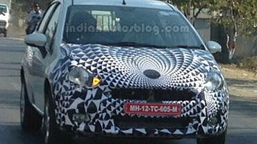 Fiat Grande Punto facelift spied again - CarWale