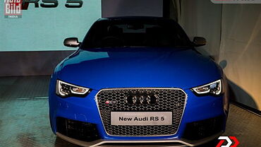 Discontinued Audi RS5 2012 Front View