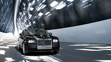 Rolls-Royce Ghost Right Front Three Quarter