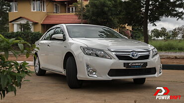 Discontinued Toyota Camry 2012 Front View