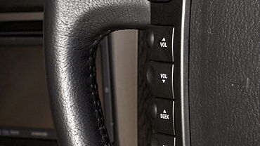 Ssangyong Rexton Steering Mounted Audio Controls