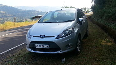 Discontinued Ford Fiesta 2011 Front View