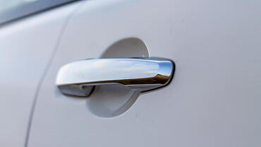 Mitsubishi Pajero Sport Door Handles