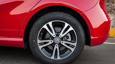 Discontinued Mercedes-Benz A-Class 2013 Wheels-Tyres