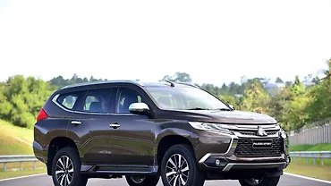 Mitsubishi Pajero Sport Front View Mitsubishi Pajero Sport Front View