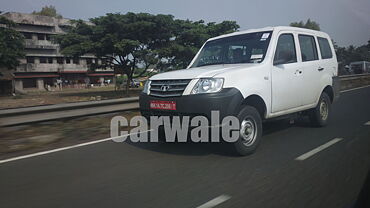 Tata Sumo Grande Cx Variant And Next Generation Indica Spied Testing Together Carwale