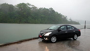 Discontinued Nissan Sunny 2011 Exterior