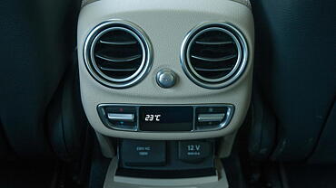 Discontinued Mercedes-Benz C-Class 2014 Interior