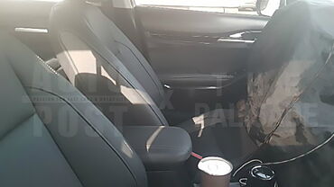 Kia Seltos interior spied ahead of 20 June unveiling