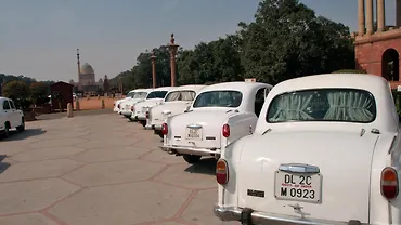 Government looks for other cars as the Ambassador bows out