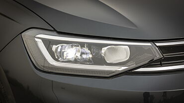 Discontinued Volkswagen Virtus 2022 Headlight