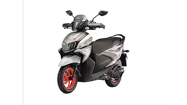 Yamaha Ray ZR 125 Left Front Three Quarter