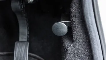 Citroen C3 Boot Release Lever/Fuel Lid Release Lever