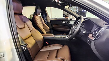 Volvo XC60 [2021-2022] Front Row Seats