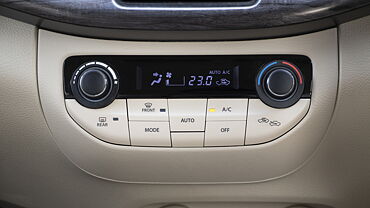 Toyota Rumion AC Controls