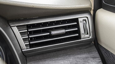 Toyota Rumion Right Side Air Vents