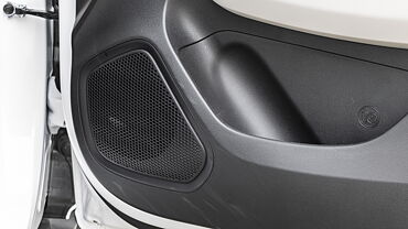 Discontinued Hyundai Venue 2022 Rear Speakers