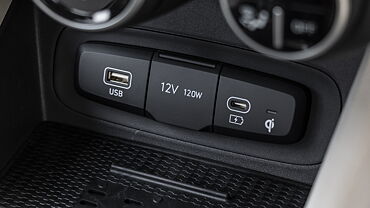 Hyundai Venue [2022-2023] USB Port/AUX/Power Socket/Wireless Charging