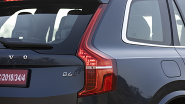 volvo xc90 tail light