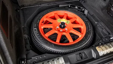 Land Rover Range Rover Under Boot/Spare Wheel