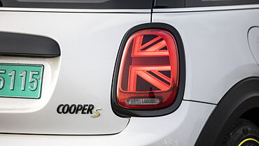 MINI Cooper SE Rear Badge