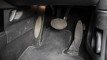 MINI Cooper SE Pedals/Foot Controls