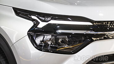 Discontinued Kia Carens 2022 Headlight