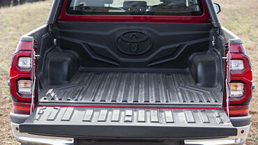 Toyota Hilux Bootspace