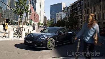 Porsche Panamera Platinum Edition — Now in Pictures