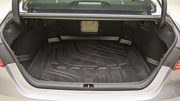 Toyota Camry Bootspace