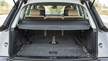 Audi Q7 Bootspace