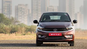 Tigor Inner Rear View Mirror Image, Tigor Photos in India - CarWale